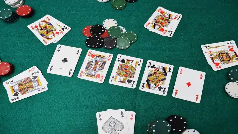 Luật chơi poker quốc tế bạn nên biết